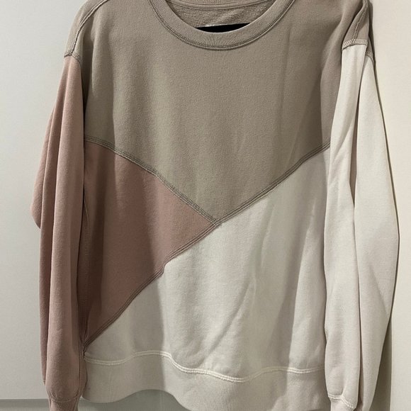 Abercrombie & Fitch Colorblock Crewneck Sweatshirt - Picture 2 of 4